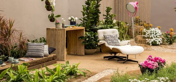 Tips for a Gorgeous Garden: 10 Steps to Turning Your Yard Into An Outdoor Oasis